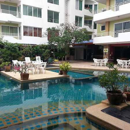 Daisy Residence Jomtien Beach Exteriör bild