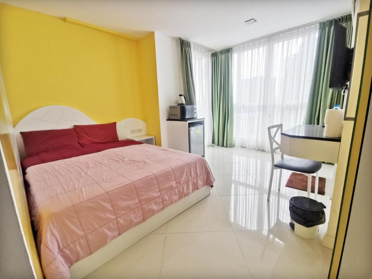 Daisy Residence Jomtien Beach Exteriör bild
