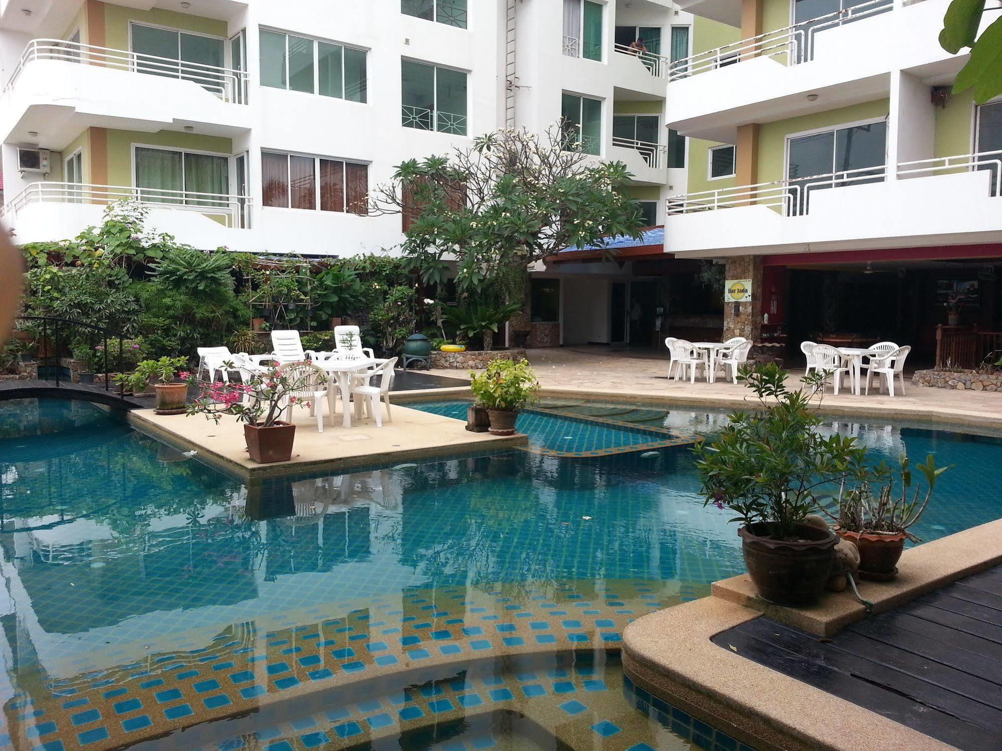 Daisy Residence Jomtien Beach Exteriör bild