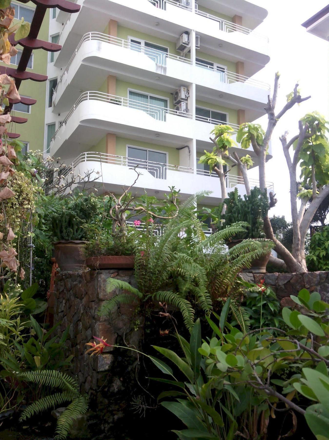 Daisy Residence Jomtien Beach Exteriör bild